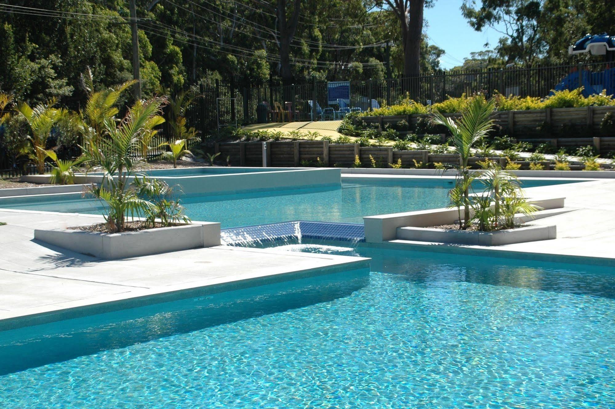 One Mile Ingenia Holidays Middle Rock מראה חיצוני תמונה